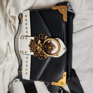 Kuchen & Bag Lion Head Crossbody Bag Purse
